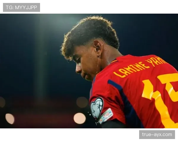 罗德里中场闪耀欧洲杯，领衔球队攻防核心表现