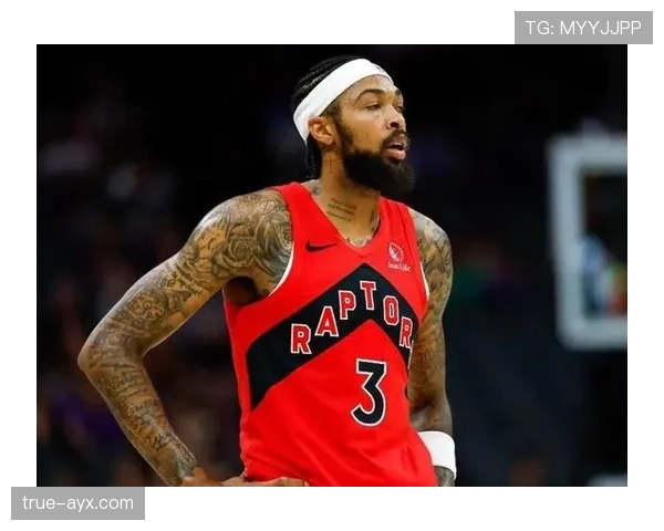 英格拉姆防守端蜕变引关注,球队防线升级成新赛季关键 英格拉姆防守端蜕变引关注,球队防线升级成新赛季关键