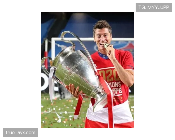 莱万多夫斯基商业价值飙升,引领全球足球明星经济新风向